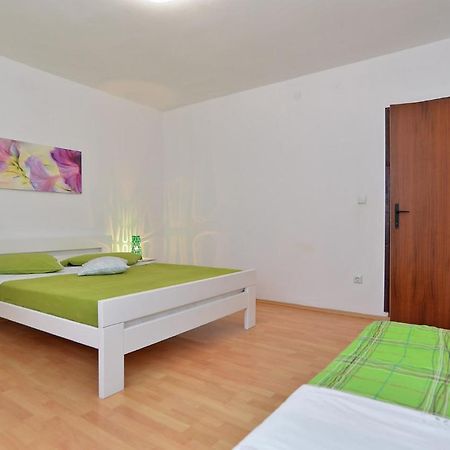 Villa House Vlade 1219 à Premantura Extérieur photo