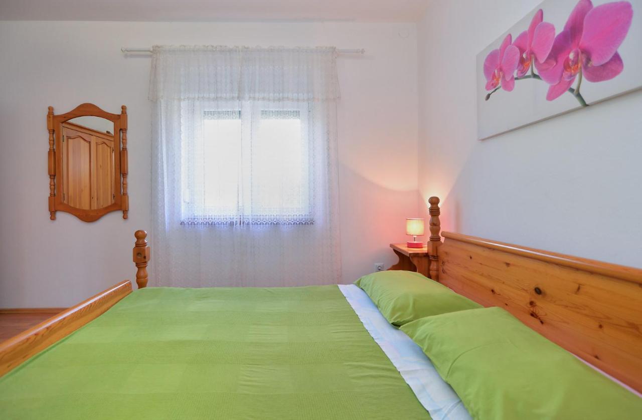 Villa House Vlade 1219 à Premantura Extérieur photo