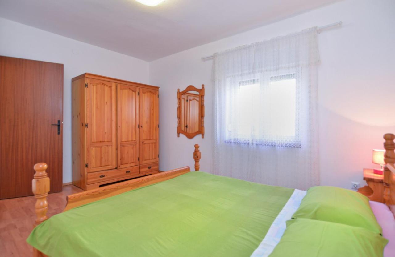 Villa House Vlade 1219 à Premantura Extérieur photo